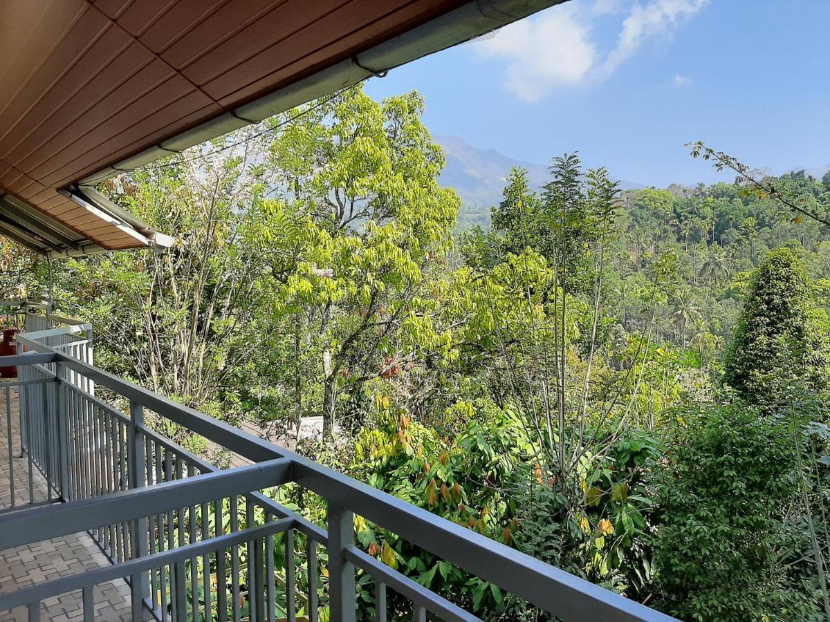 Munnar Minds Homestay Exteriör bild
